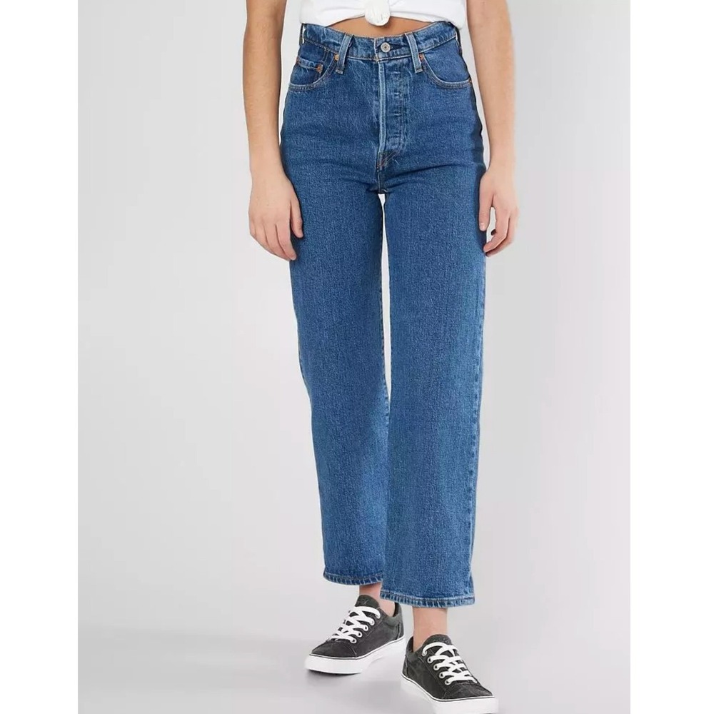 Levi's Women's Straight Leg Jeans in Classic Blue Denim